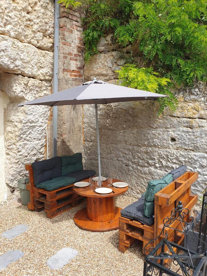 La Grotte Du Bonheur Apartment Cangey Екстериор снимка