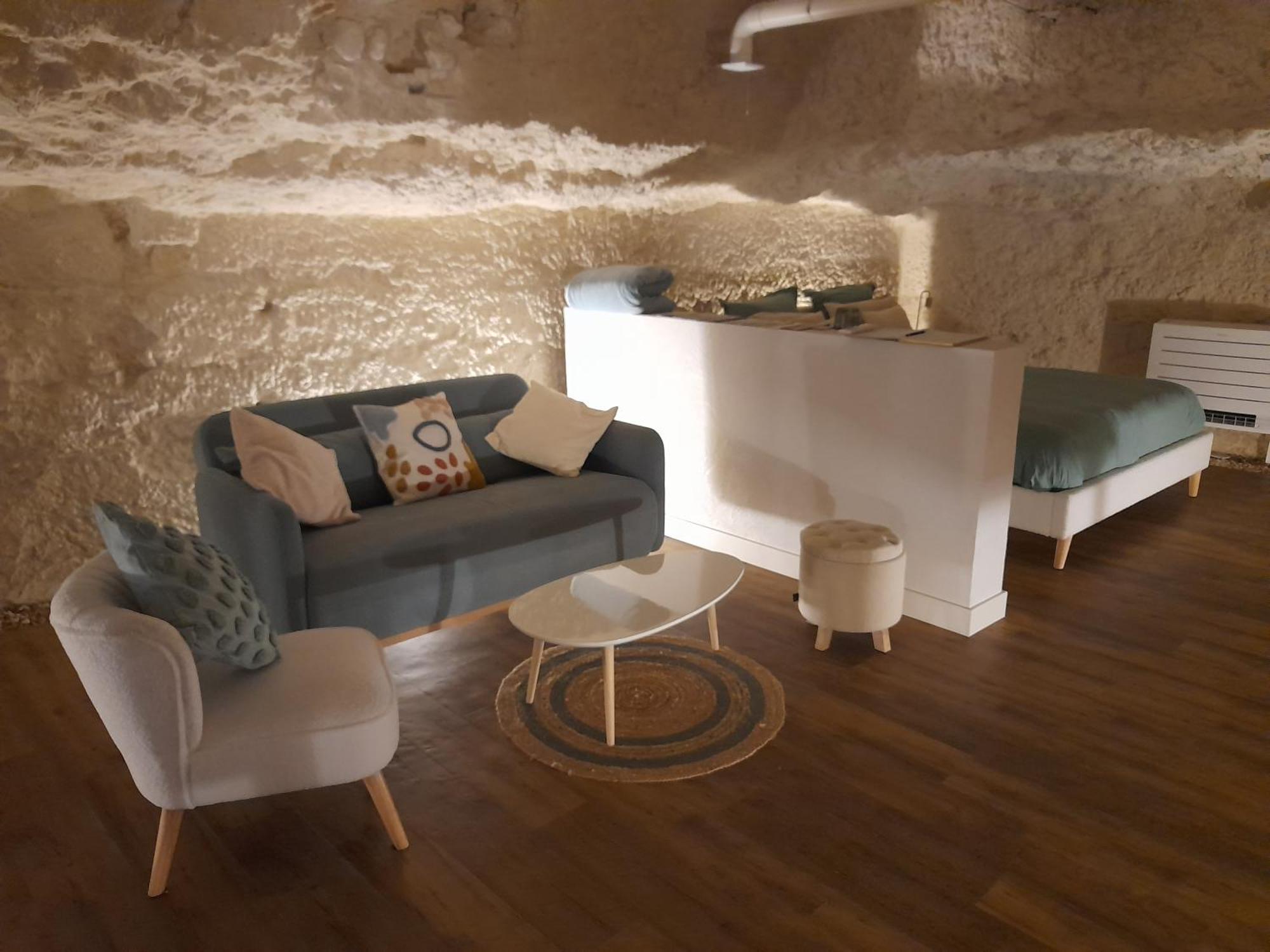La Grotte Du Bonheur Apartment Cangey Екстериор снимка