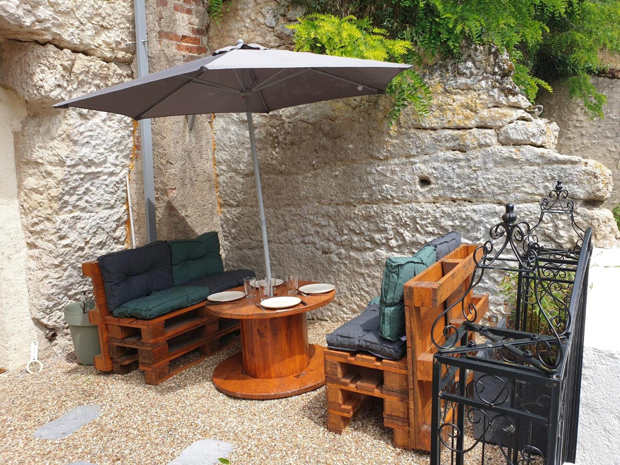 La Grotte Du Bonheur Apartment Cangey Екстериор снимка