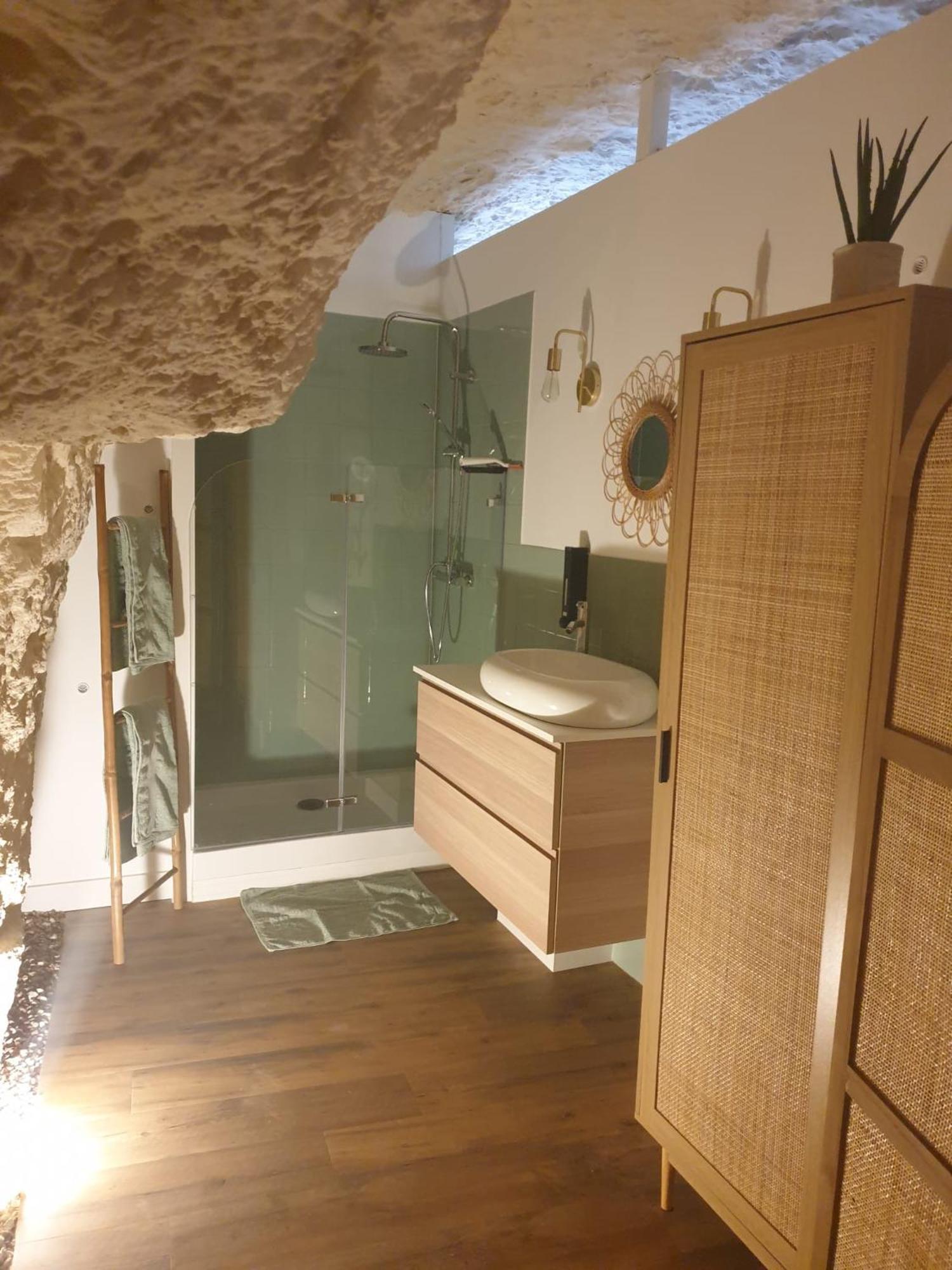 La Grotte Du Bonheur Apartment Cangey Екстериор снимка